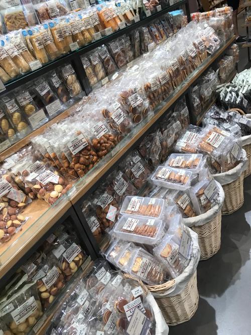 无印良品里的零食篇 今天去旺角朗豪坊逛了一圈～发现有家无印良品 图